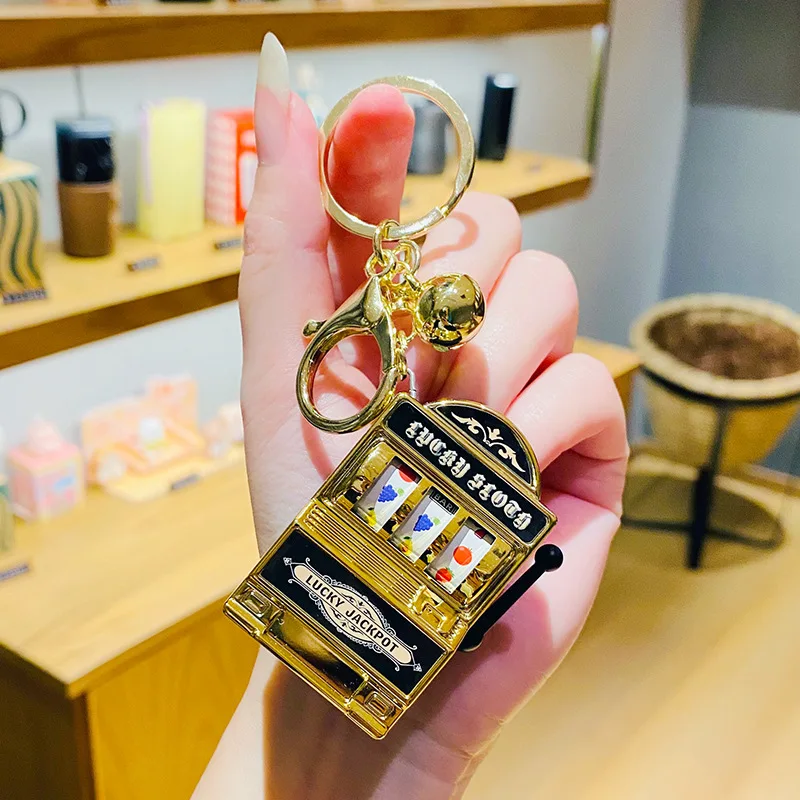 Xun Xin Wholesale Slot Machine Keychain Mini Casino Key Chains Kawaii Keychain for Christmas Las Vegas Party Gifts