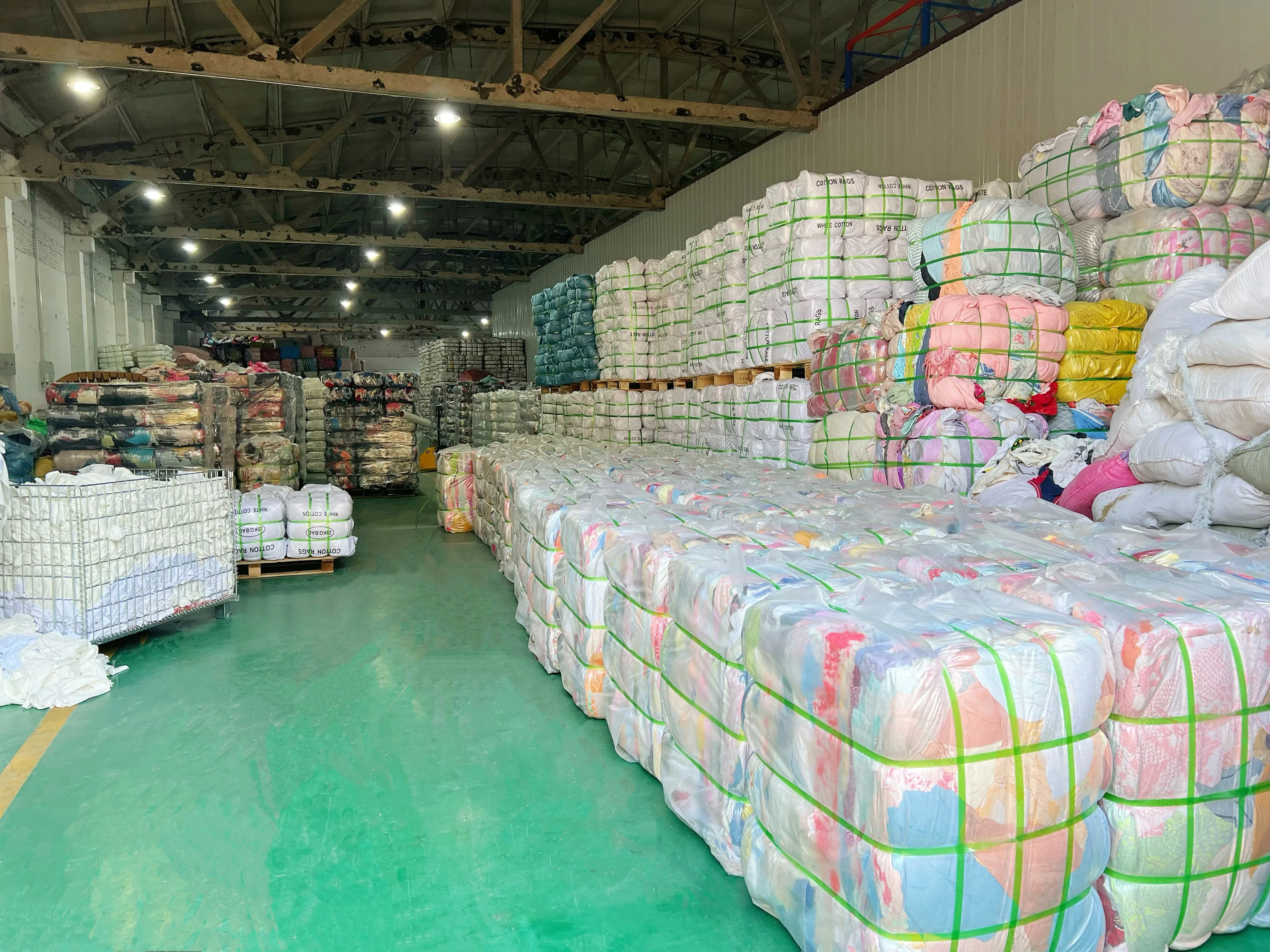 Used Clothing Rags Textile Waste Machine Recycling White Rags Towel 100% Cotton Rags for Industrial Wipes