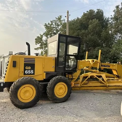 Used Grader KOMATSU GD655 Sell with Good Condition and High Performance in Stock for Sale Gd655 Original Engine