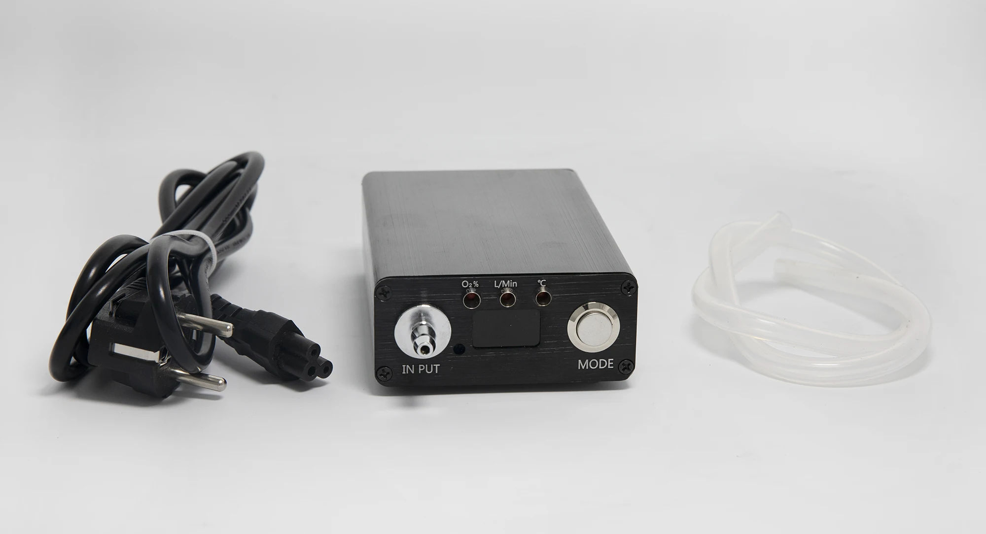 Hand held portable oxygen purity analyzer