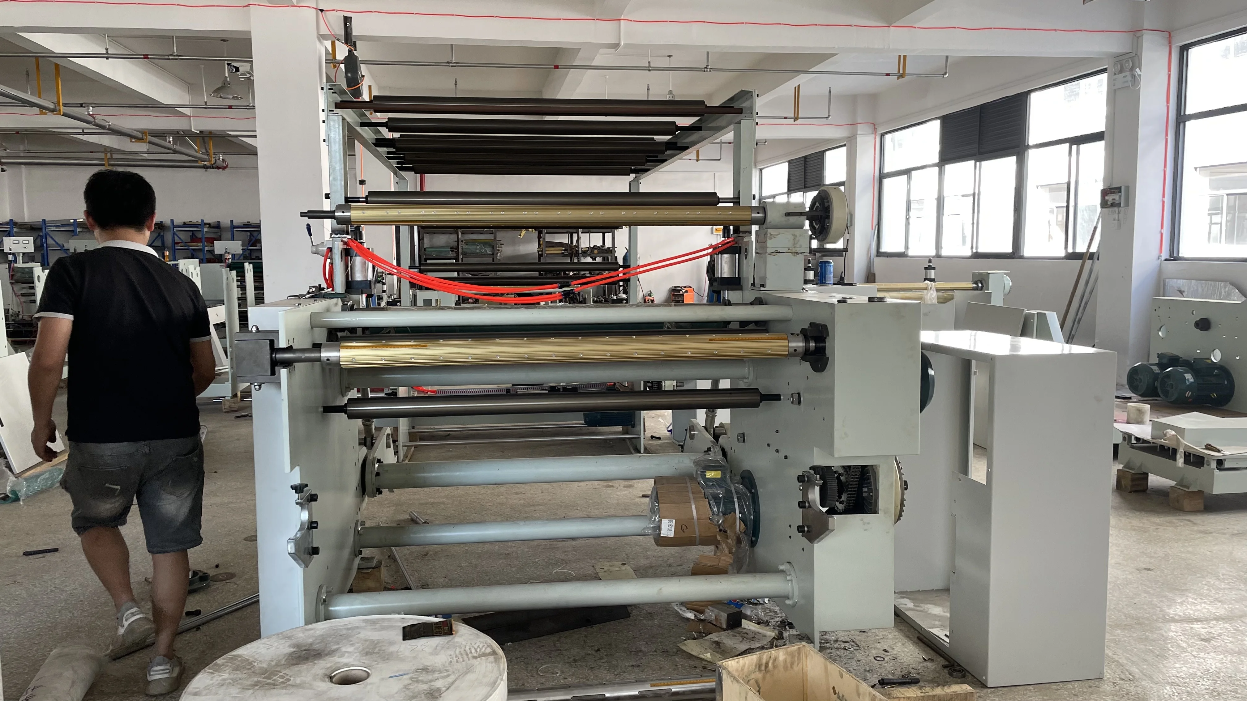 Automatic paper roll slitter rewinder machine and slit rewinding machines for the paper film non woven tape
