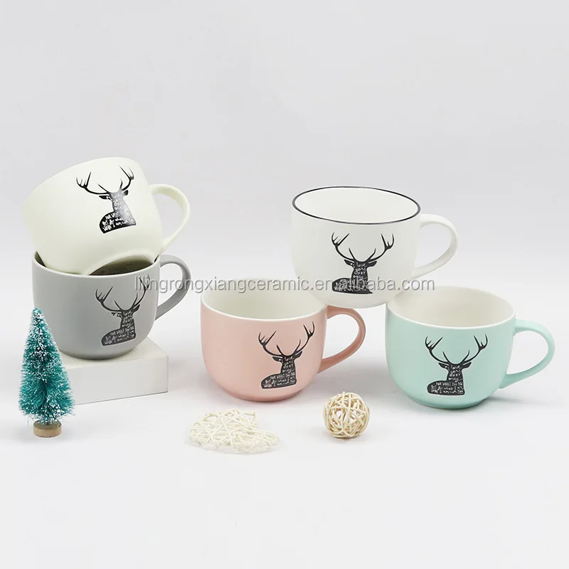Factory direct wholesale Christmas style deer design porcelain soup mug  matt color hand painted ceramic soup mug
