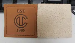 Высококачественная коричневая Этикетка из искусственной кожи с тисненым логотипом, кожаная этикетка для одежды, новая кожаная этикетка, брендовая джинсовая одежда
