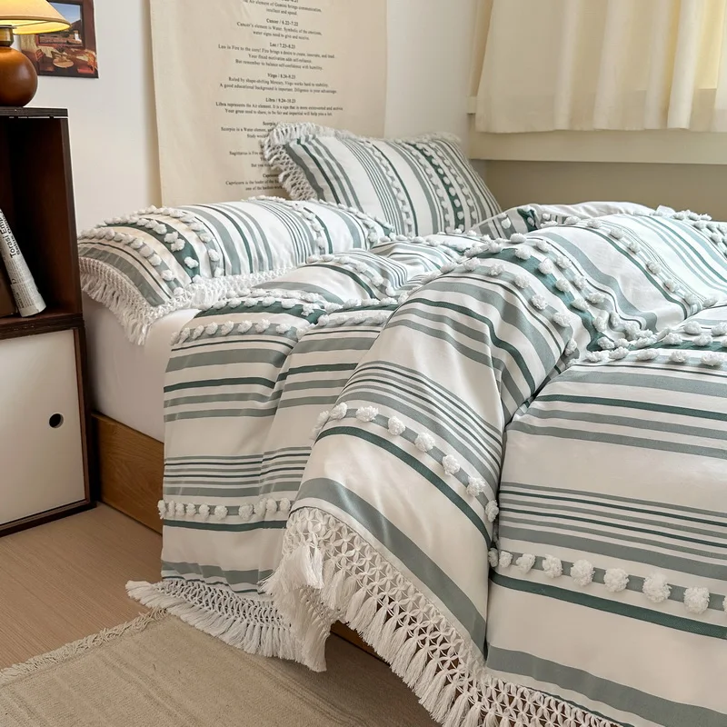 Оптовая продажа жаккардовые стеганые постельные принадлежности Sunny Textile с кисточками богемный