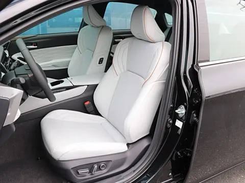 Toyota Avalon L4 2024 стильные автомобили подержанные Sedan бензиновая версия с хорошими характеристиками