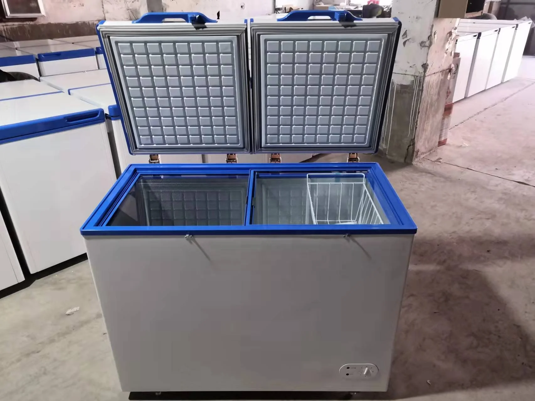 268L12V DC CKD freezer  compact hot sales portable propane solar deep chest freezers