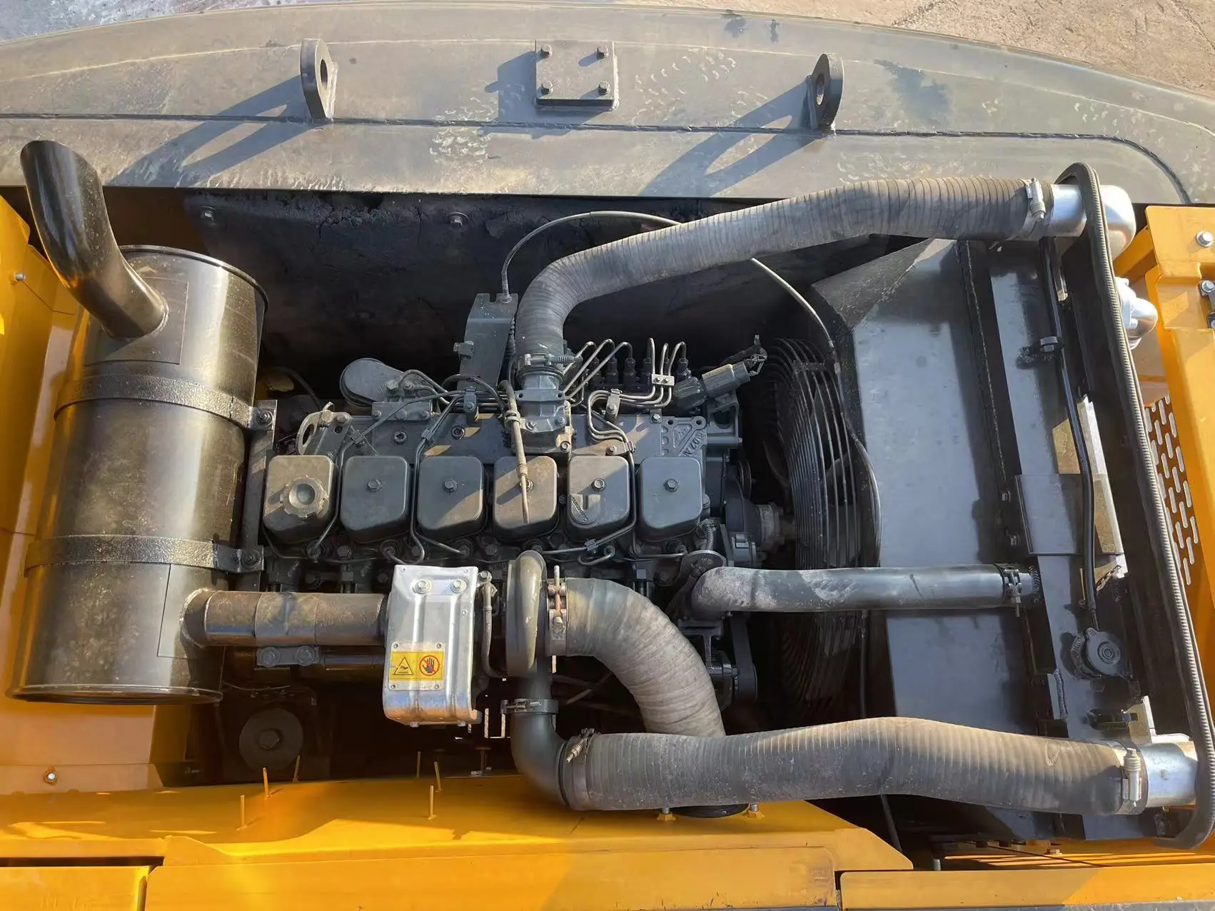 Used Hyundai 220-9 crawler excavator used hyudai 220 300 305 330 335 excavator