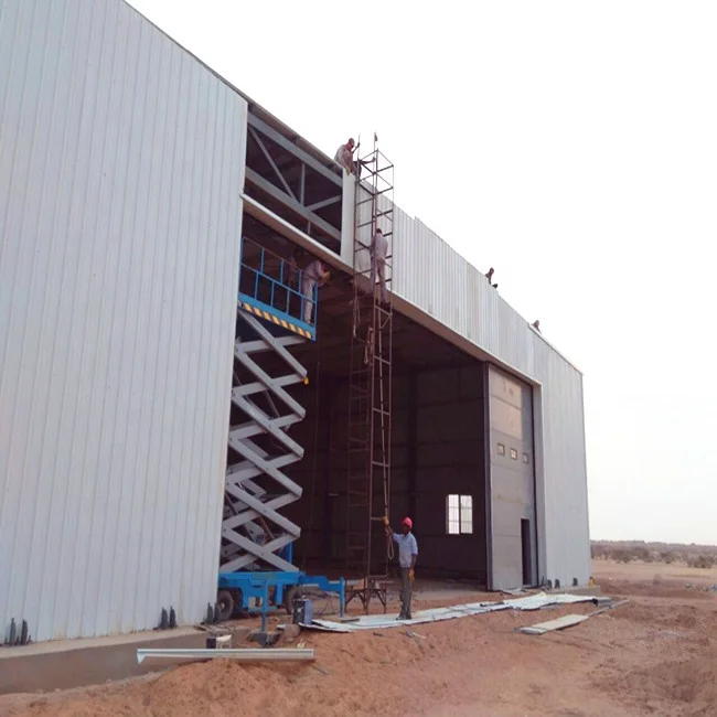 Strong resistant storm wind pre-engineering steel structure  aircraft hangar