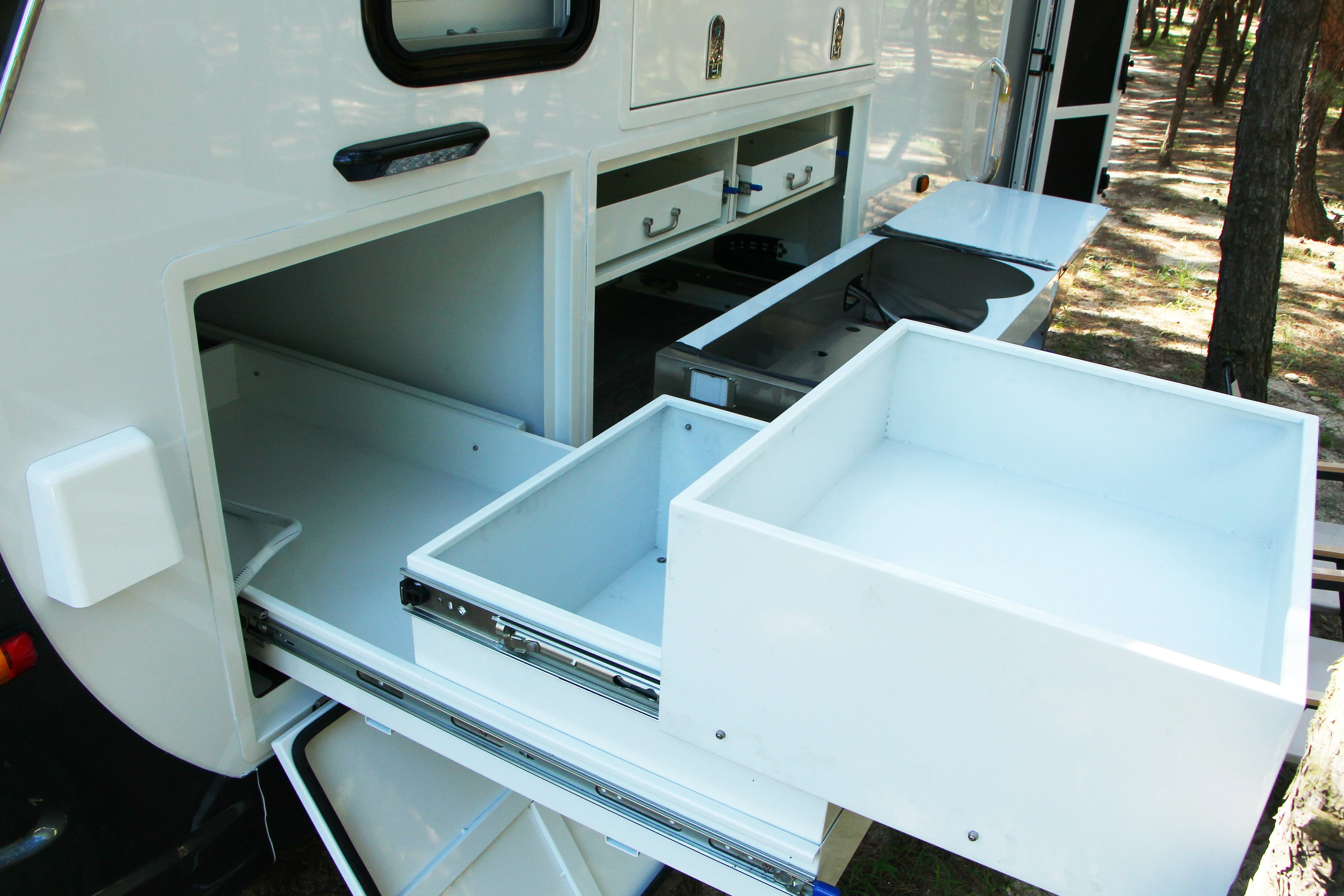 15FT 19FT  Travel Caravan Camper Trailer With Fiberglass Armor