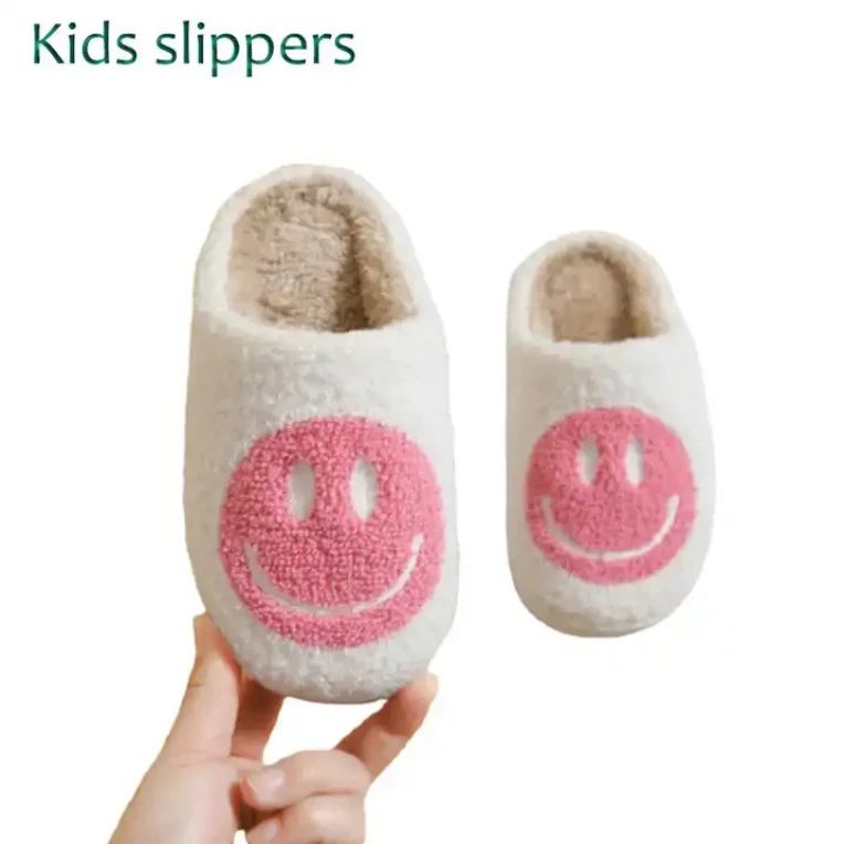 Wholesale Custom winter fluffy  fuzzy furry home house cute fur bad bunny kids toddler  Slippers slides