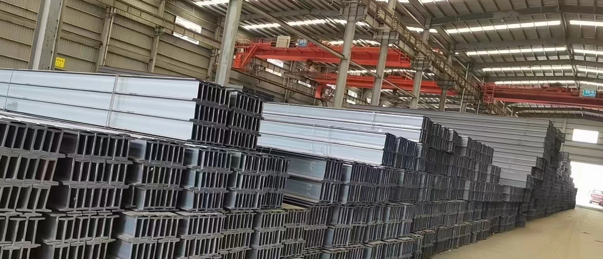 2022 Hot Sale q355b ss400 Stainless Steel q345 Light Weight Standard i Beam Dimensions for House I Beam Dimensions for House