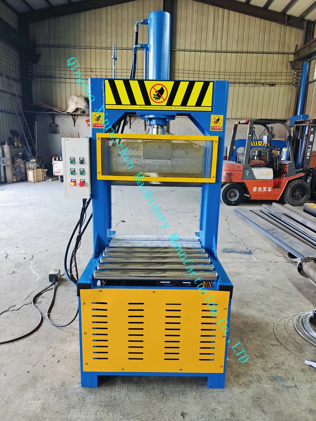 XQL-80 Vertical Rubber bale Cutter with table/rubber splitter