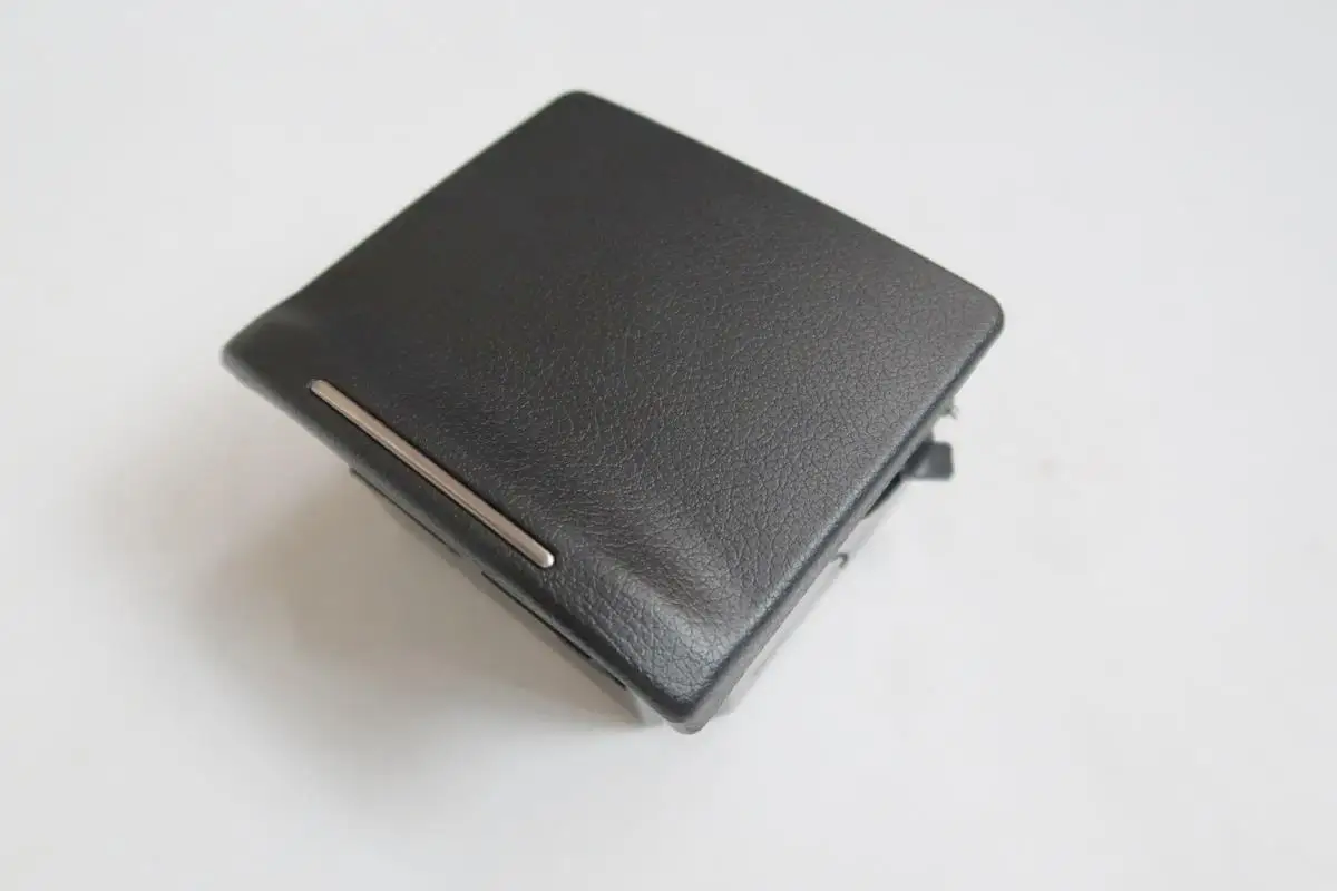OEM 2005-2009 подстаканник для задней консоли Subaru черный Outback Legacy 66150AG01CJC
