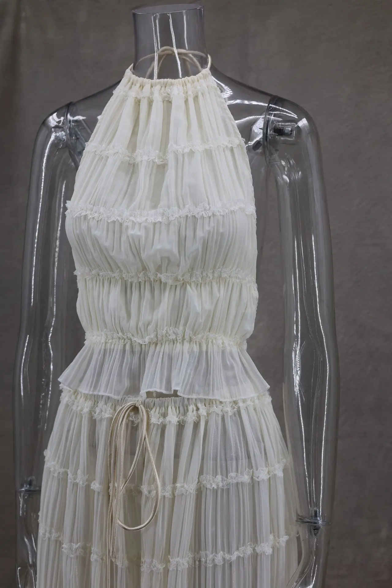 GX005 Fashion Sexy Outfit 2024 Summer Elegant Street Wear Women Halter Backless Lace Top and Maxi Long Cake Skirt 2 Piece Set