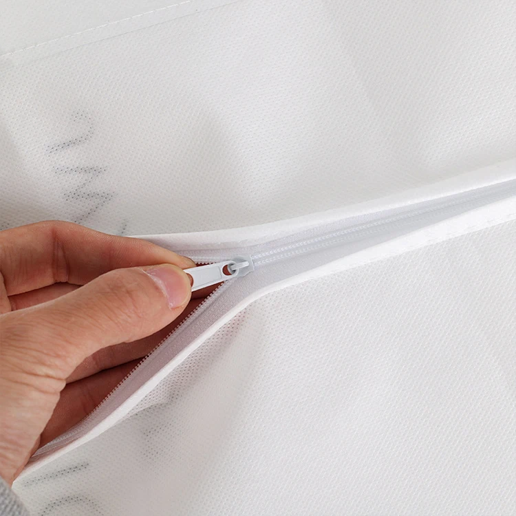 S&J Classic Eco friendly Custom Non Woven Clothing Garment Suit Bag Dustproof Clean Convenient Handle Design