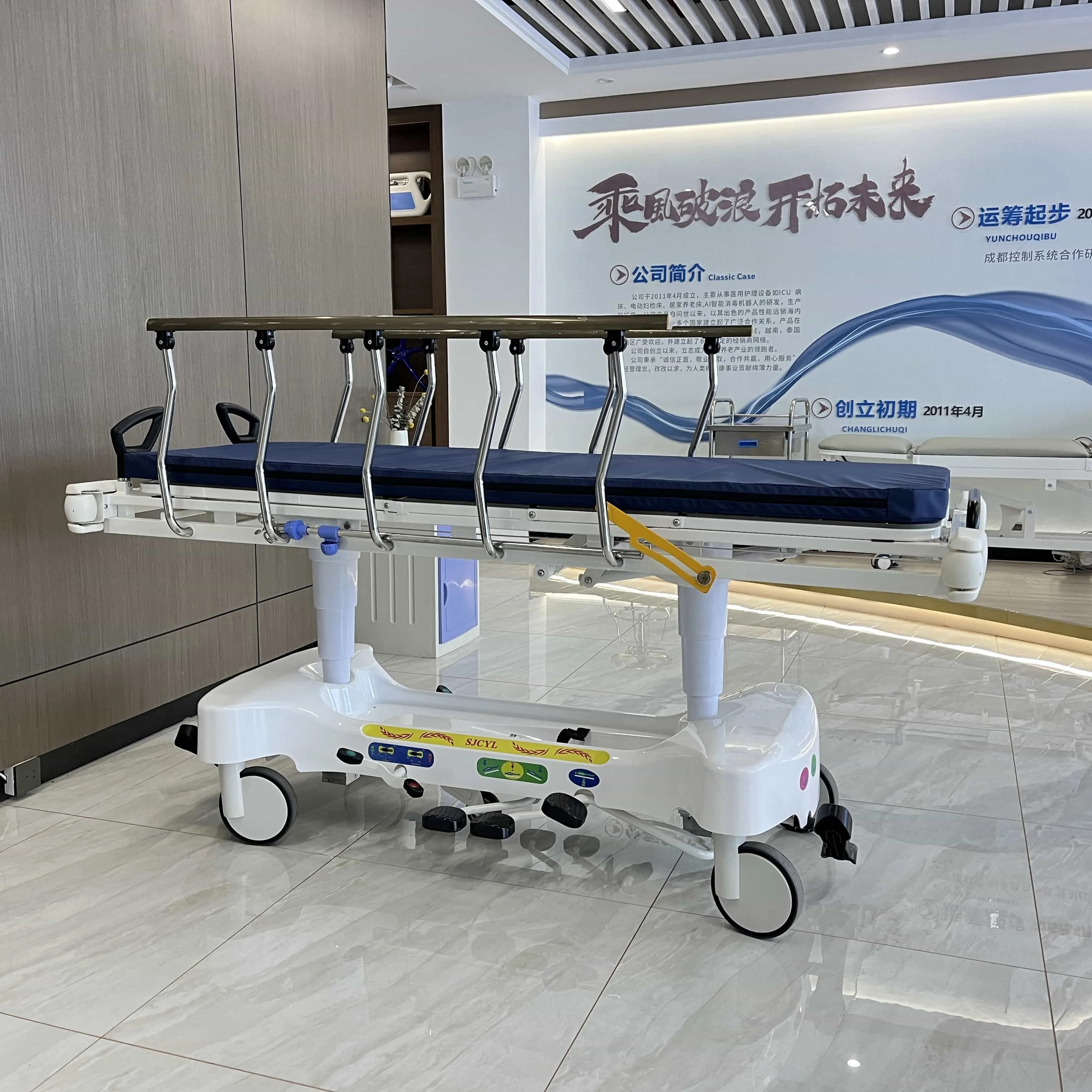 Luxurious height adjustable hospital medical hydraulic emergency 2 layers transfer patient stretcher trolley bed