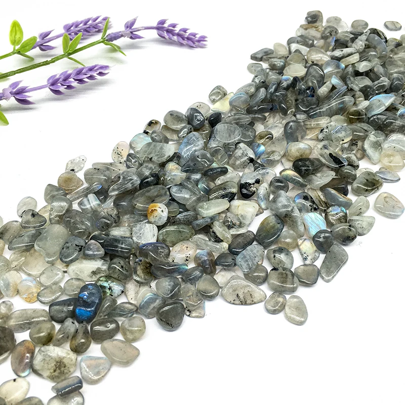 Wholesale natural shiny gray moonstone quartz crystal stone gravel tumbled crystal labradorite chips for garden decoration