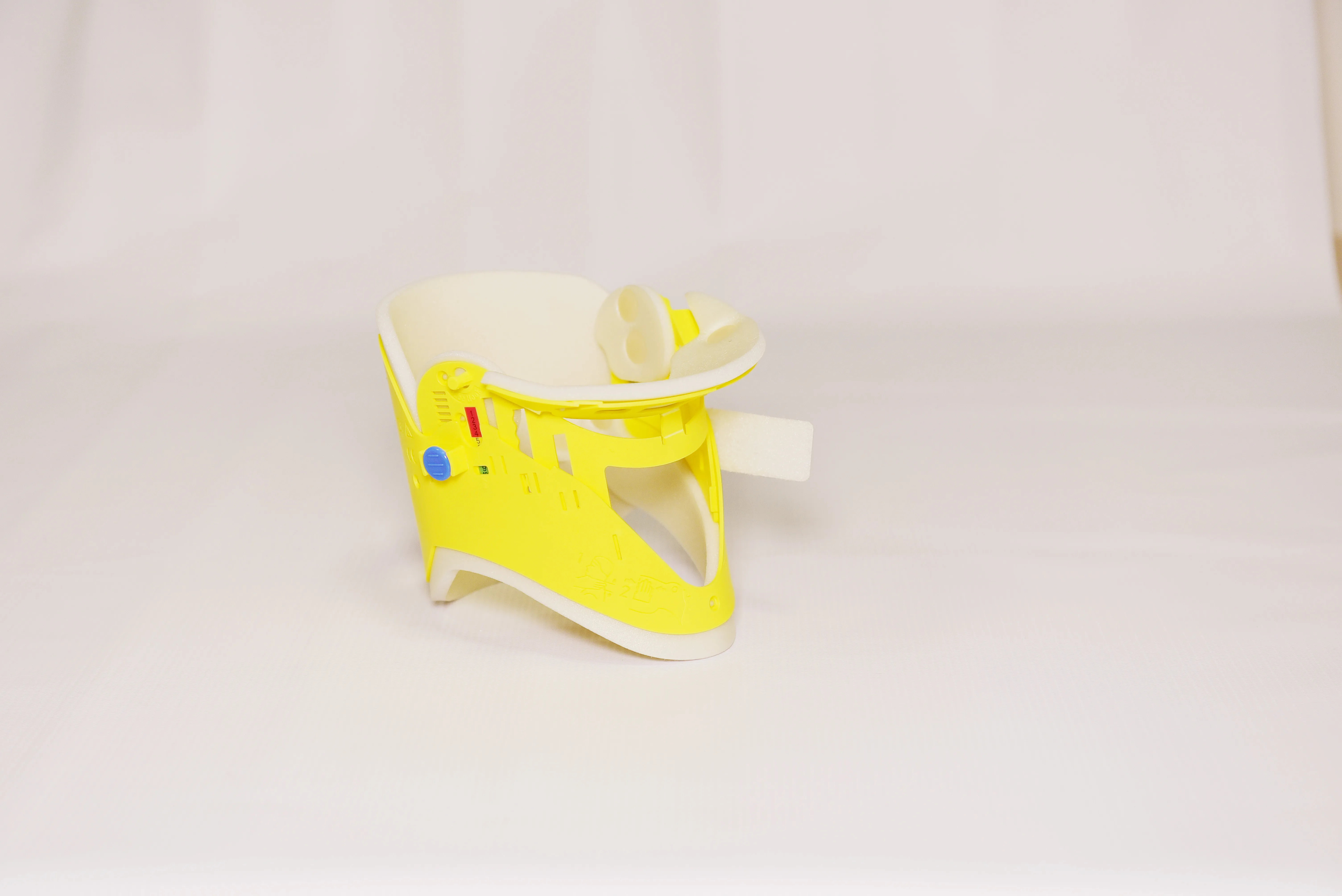 Emergency Medical Supplies Adjustable Cervical Collar Neck Brace Extrication Collar with Easy-to-Use Adjusting