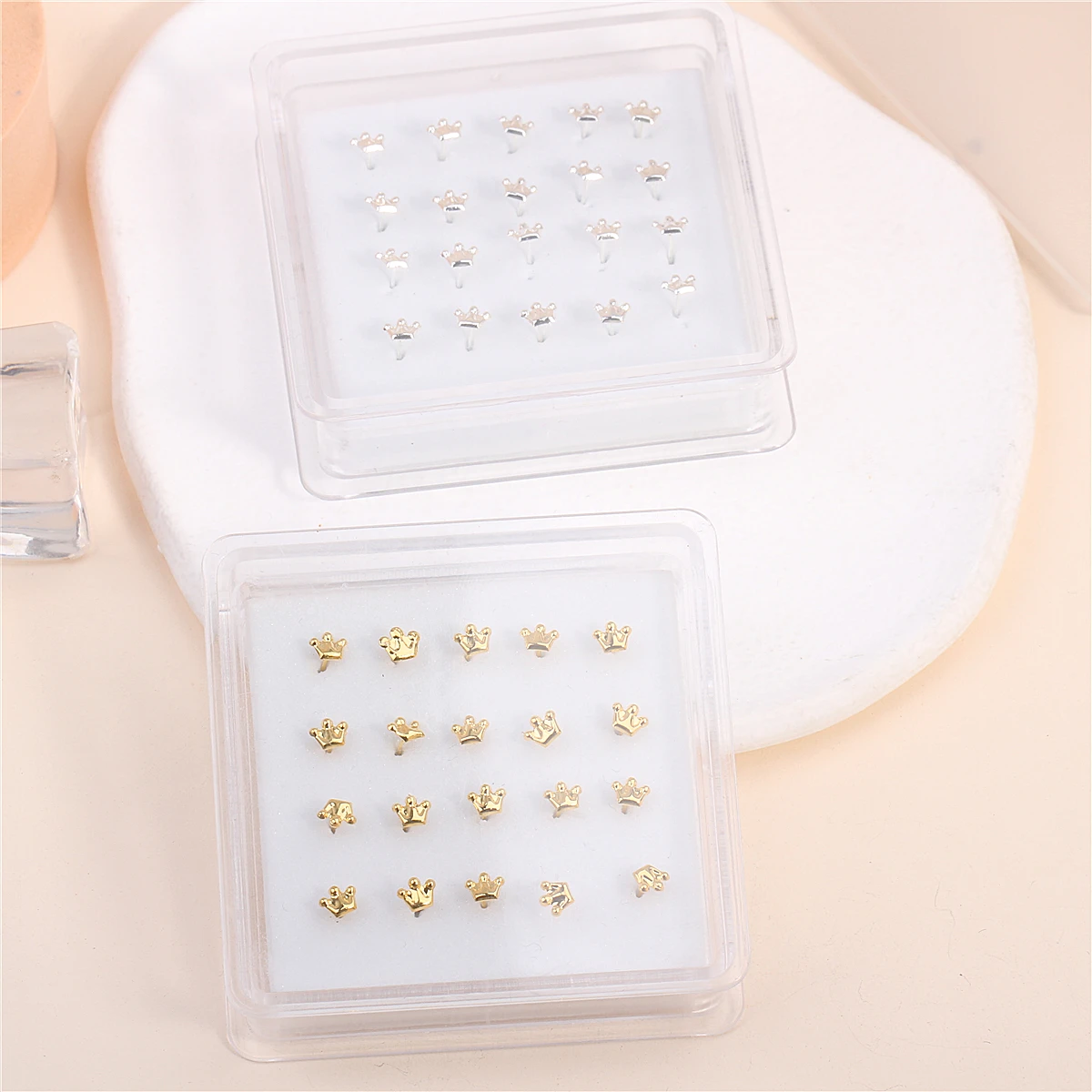 20 PCS Solid Crown Shape Nose Studs Ball End Pin Nose Bone Nostril Bendable Soft Needle Nose Piercing Boxed Jewelry Wholesale