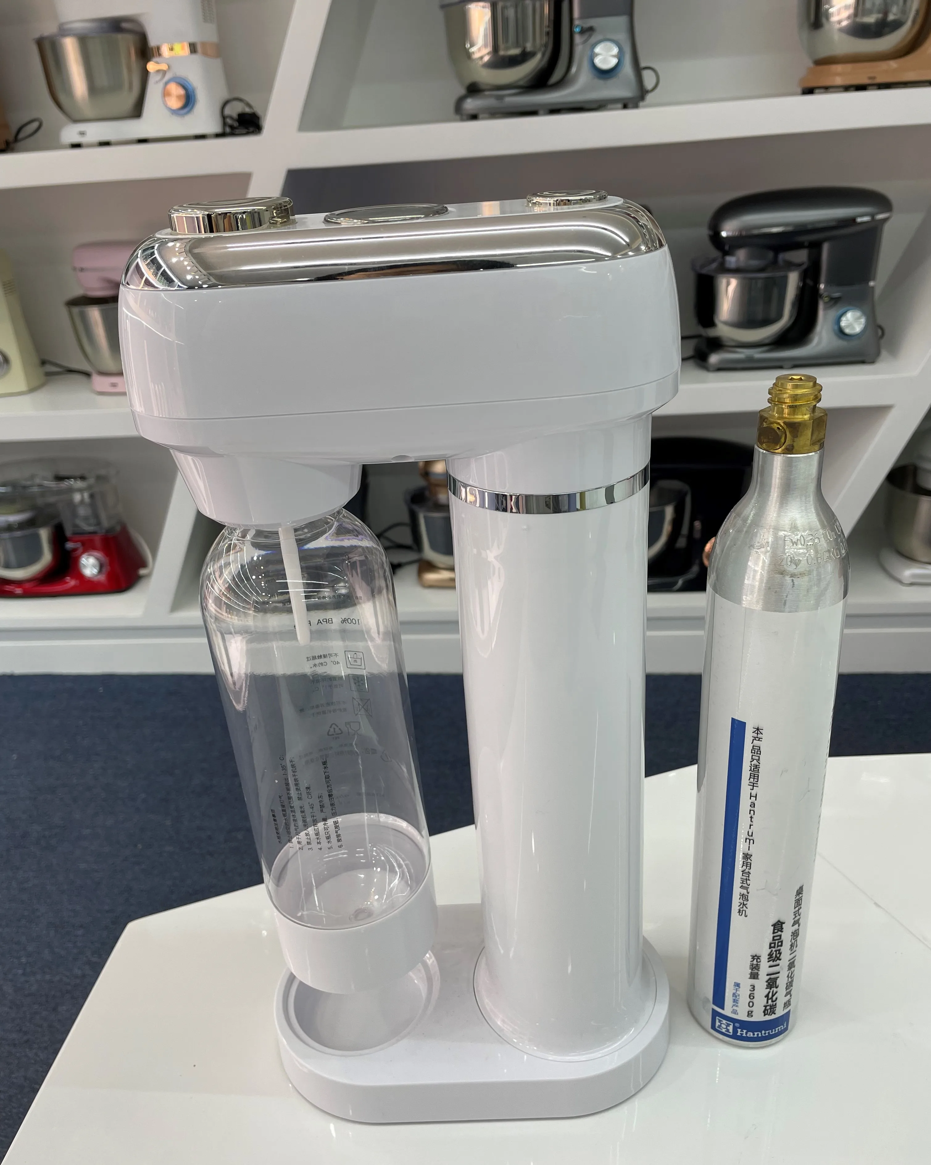 Home Portable  Soft Drink Gas Automatic Soda And Sparkling Water Maker with  Aluminum Cylinder