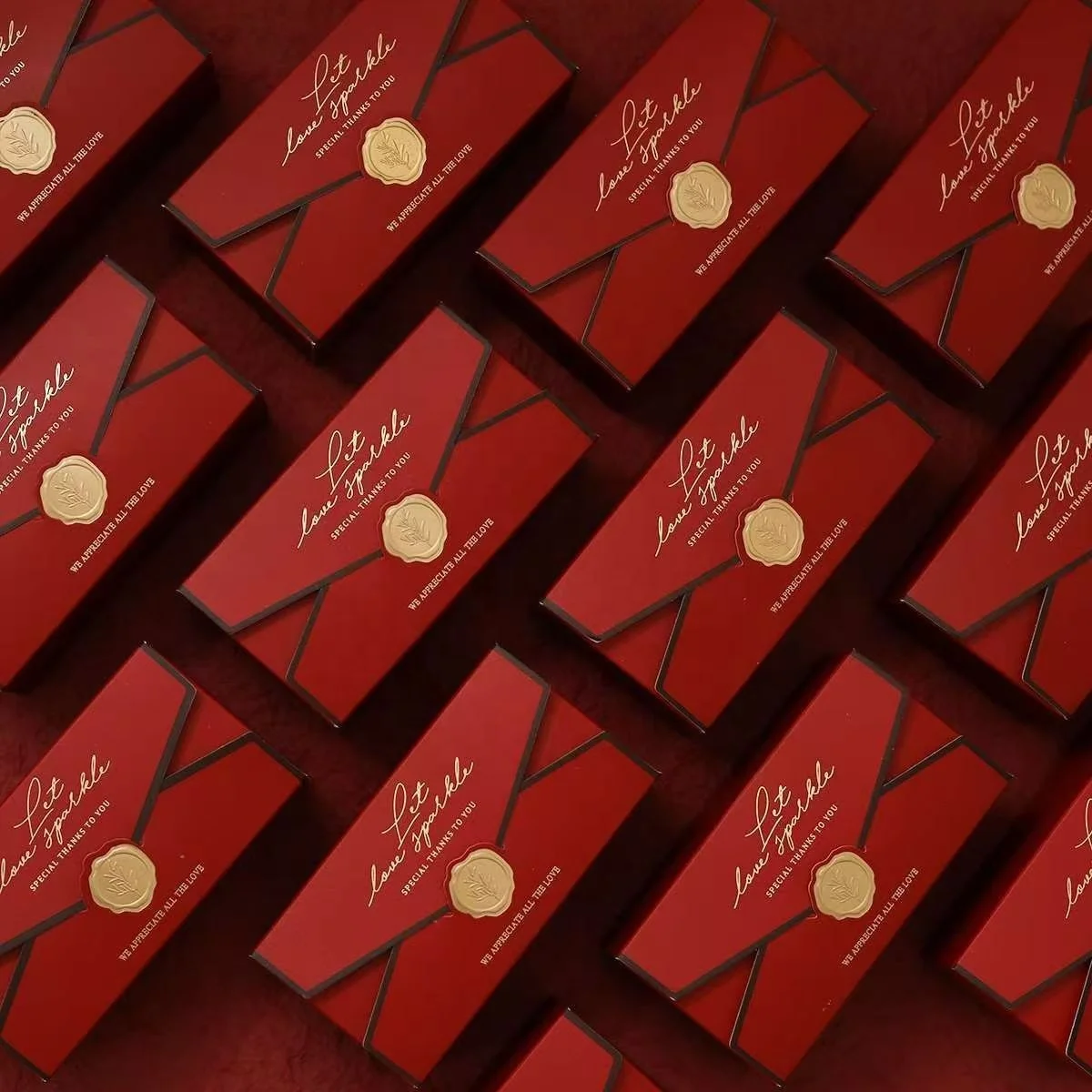 OEM Elegant Bio-Degradable Collapsible Container Wedding Sweet Invitation Gift Toblerone Biscuit Boxes Chocolate Paper Bags