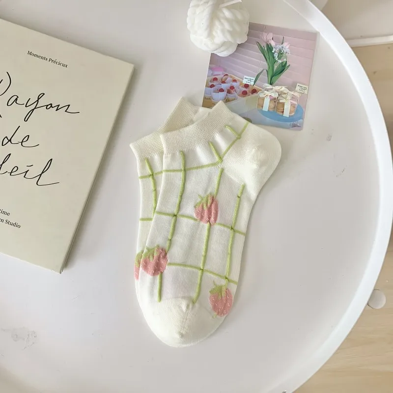 Green socks female spring summer  cute sweet strawberry boat socks