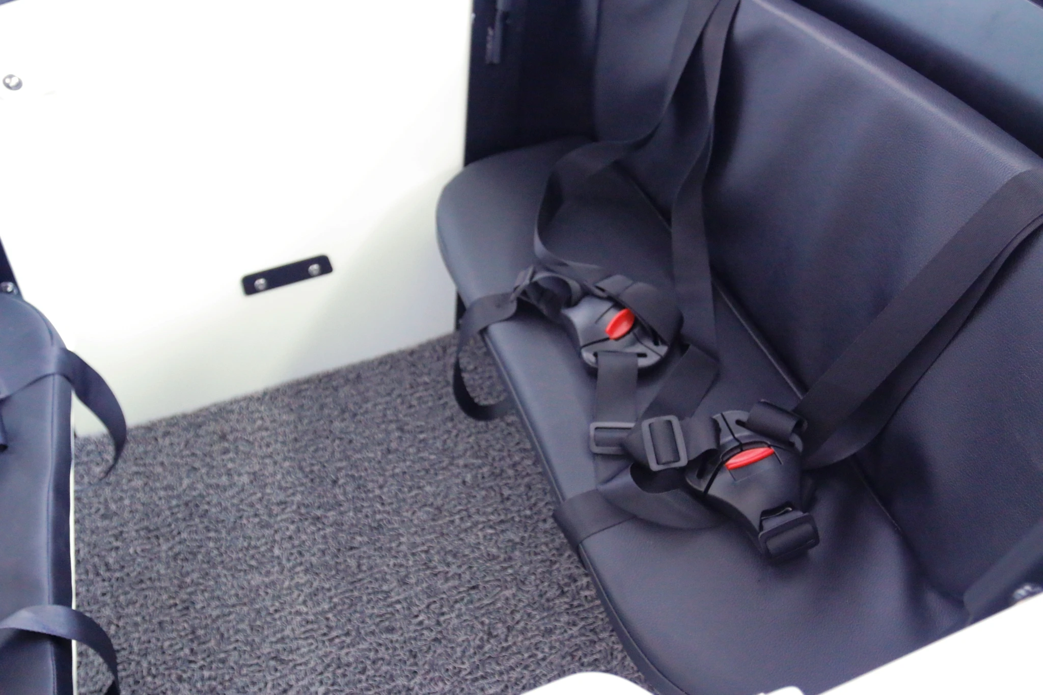 Hot sale front loading 3 wheel electric kids tricycle cargo bicycle  scooter tricycle trike