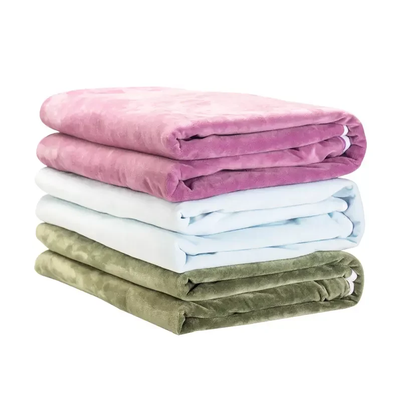 Iyunp Hot Selling In Stock  Wholesale Pet Warm Double Usb Pulg Wire Guangdong Electric Heated Blankets For Winter Bed