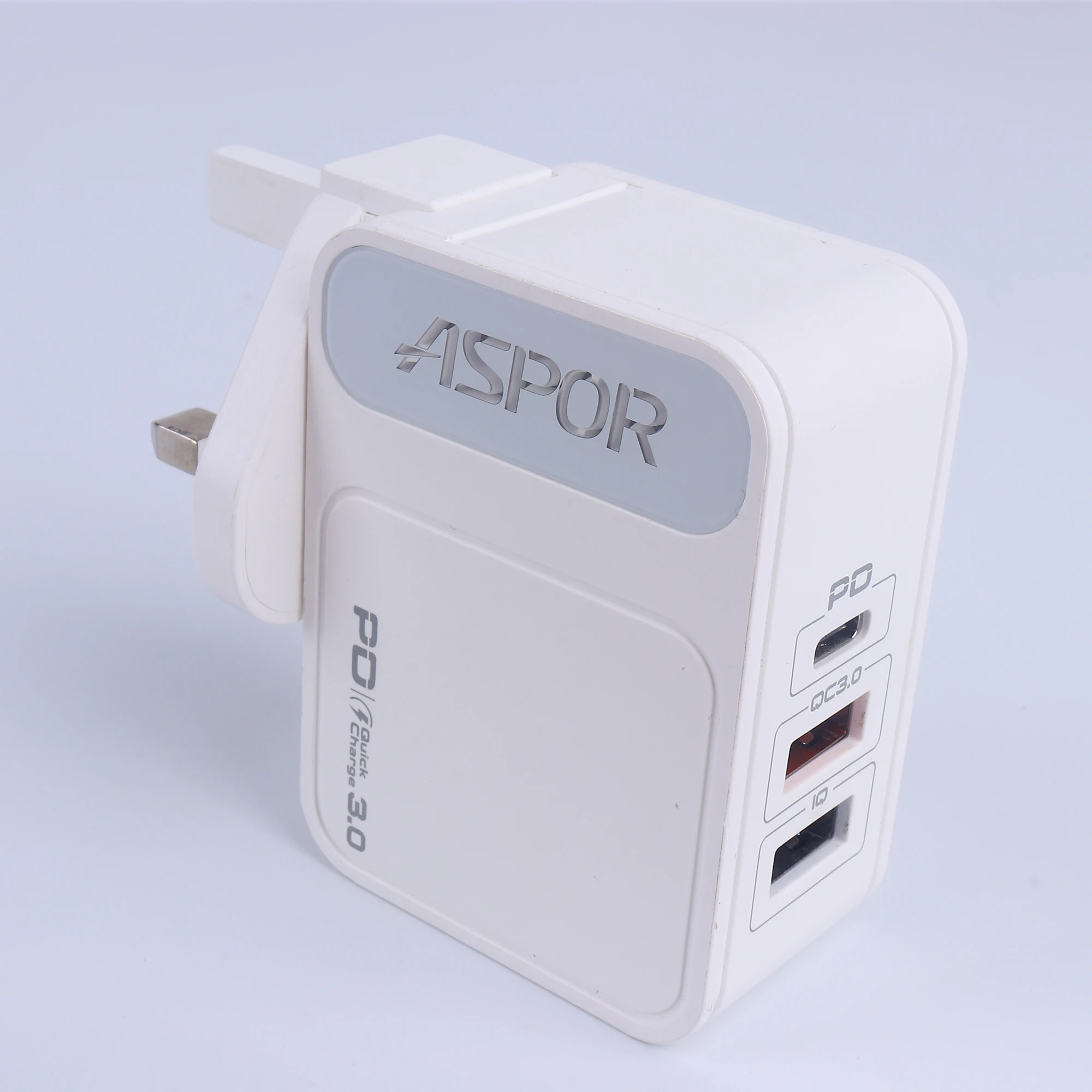 Fast Charger PD 18W QC 3.0  IQ 2.4A Output  UK  PIN ASPOR