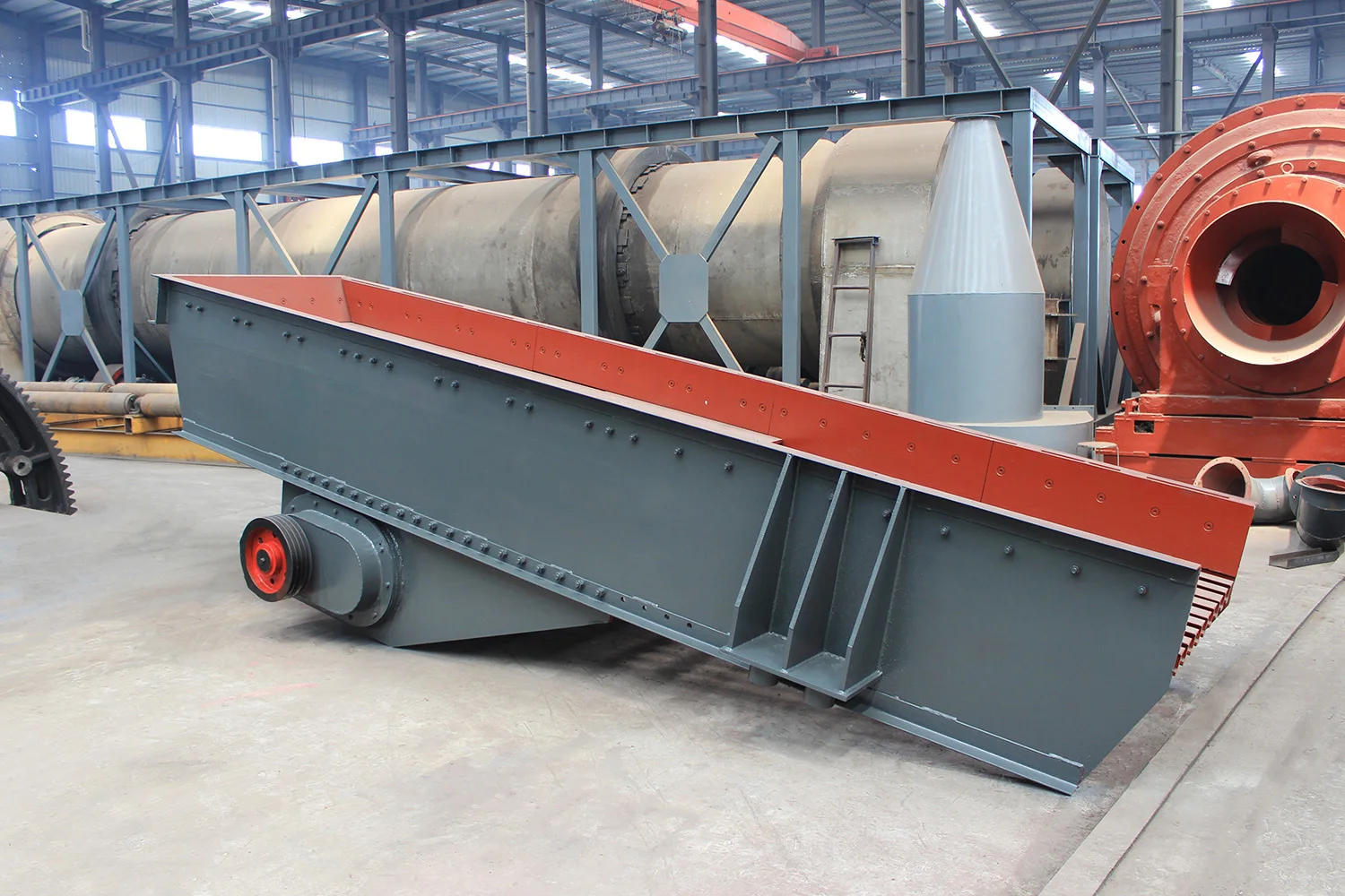 China Iso Ce Approved Professional Motor Vibrating Feeder Manufacturer