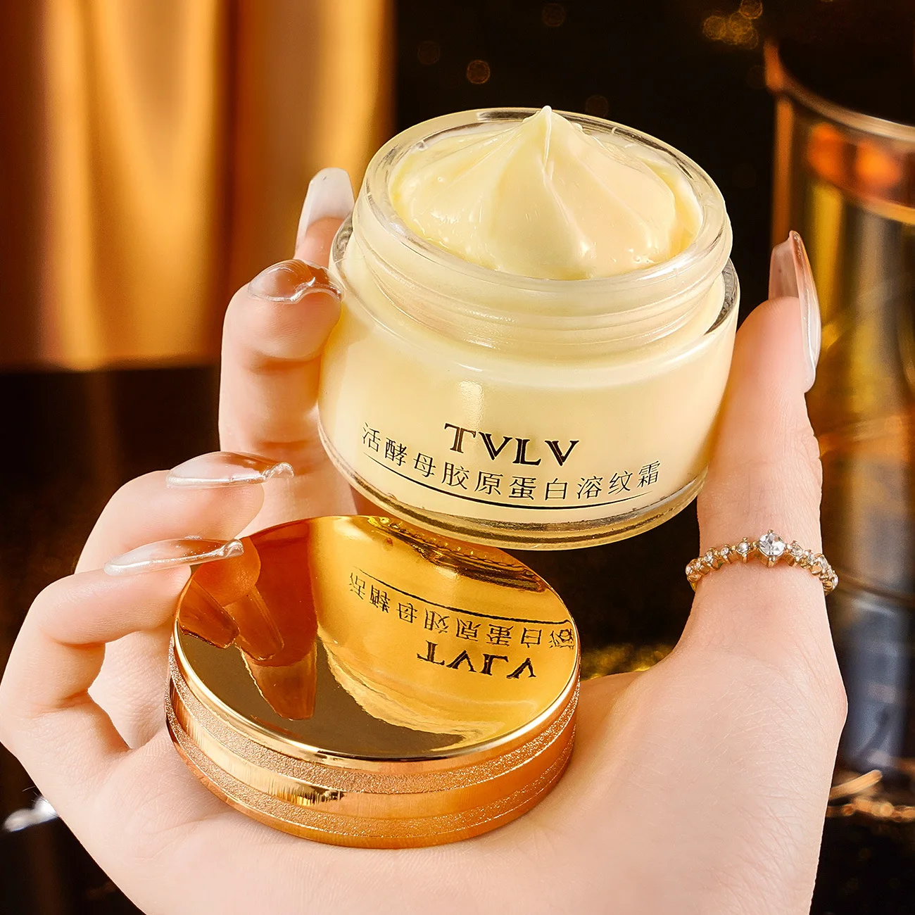 Collagen Facial Skin Care Moisturizing and Silky Cream