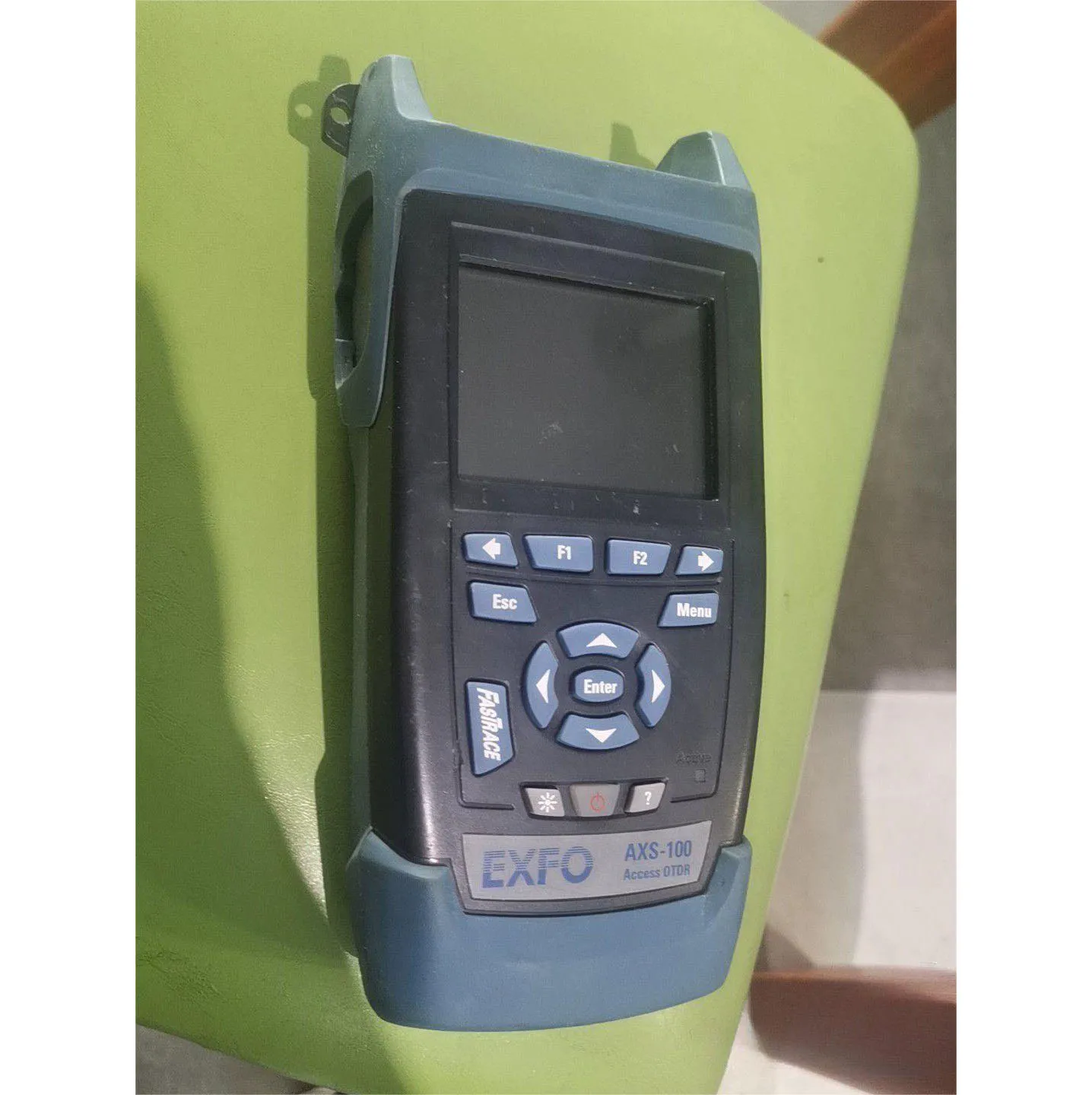 1PCS USED EXFO AXS-100 ACCESS OTDR