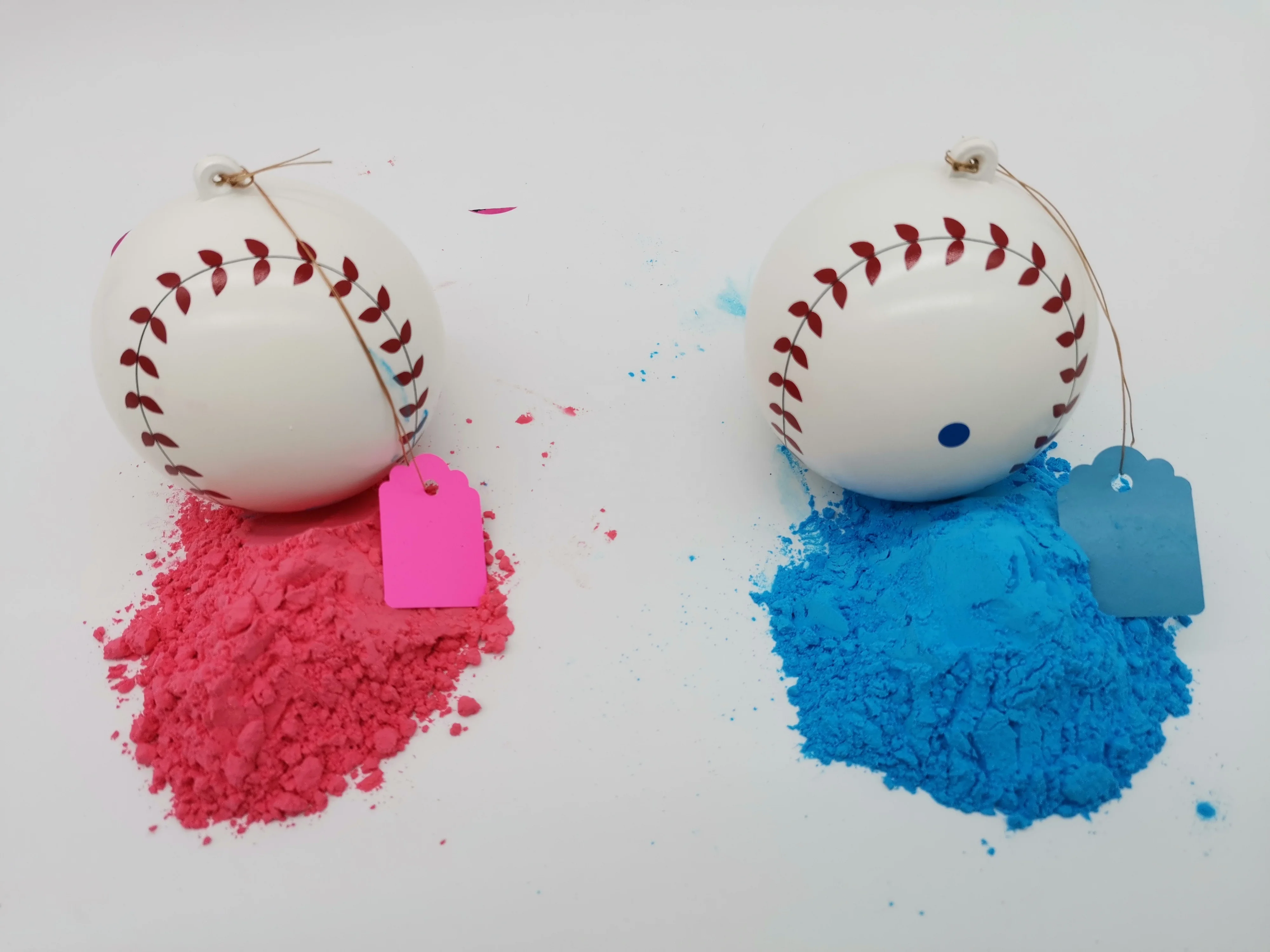 Baby Gender Reveal Baseball kit with Pink and Blue Powder