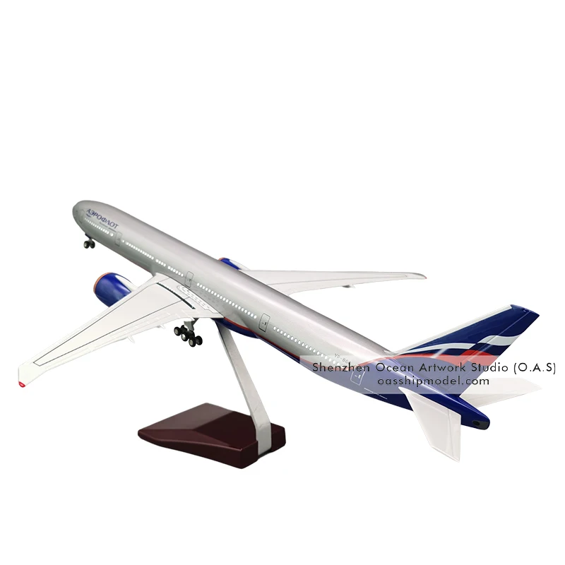 Модель самолета 1:157 модель с легкими 777 российских авиалиний 47 см