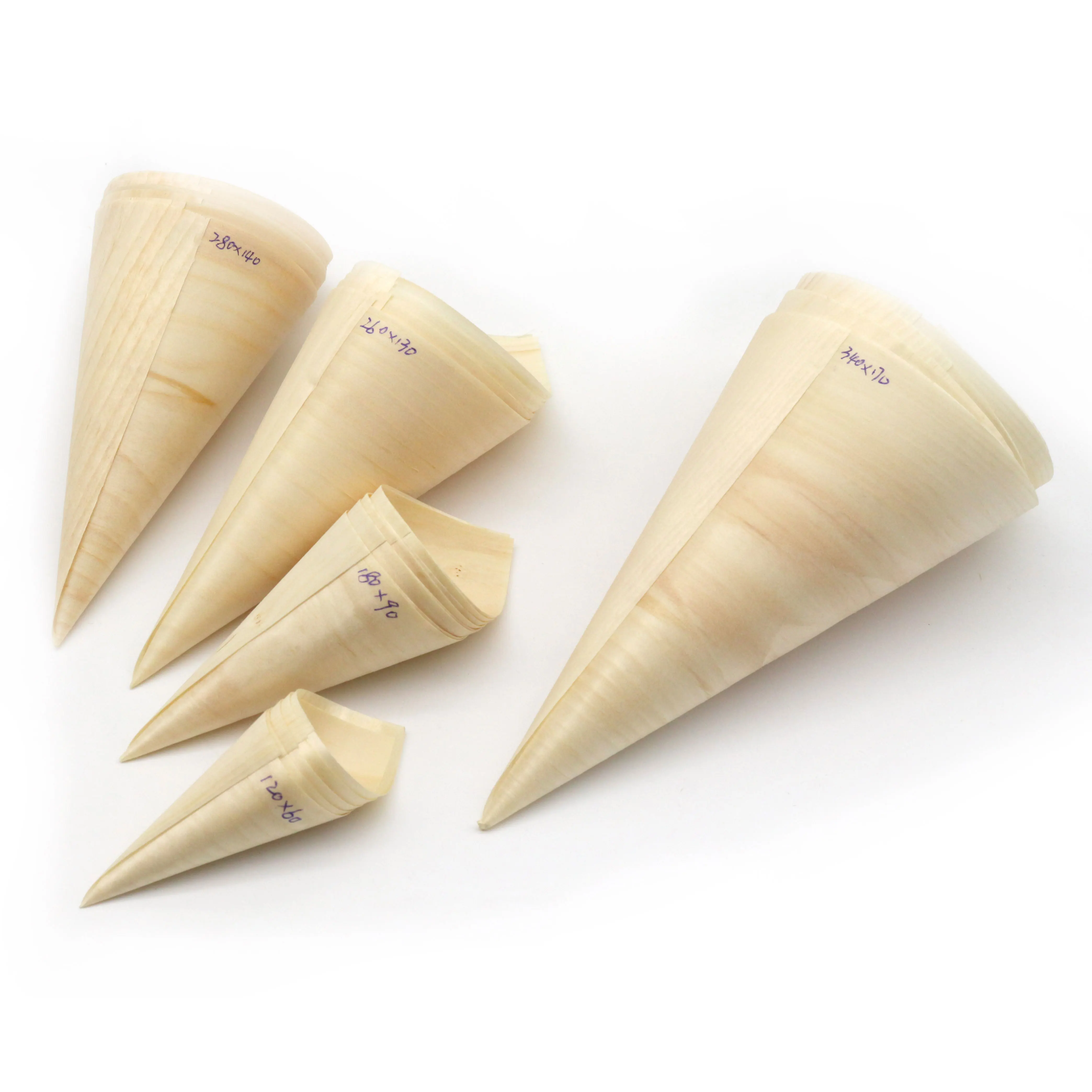 China Manufacturer Food Grade Eco-Friendly Pine Wood Cones For Party