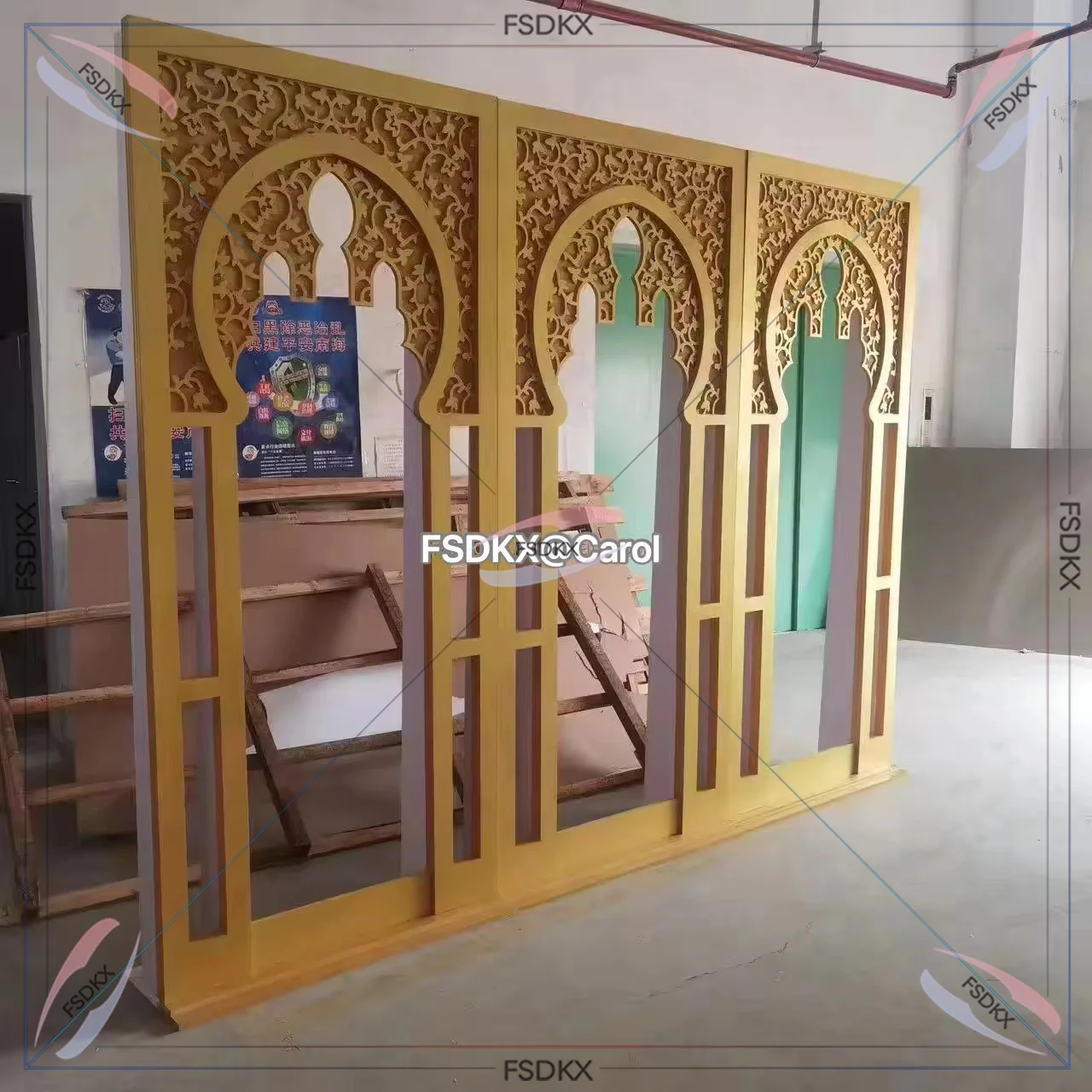 Ceremony Entrance Backdrop Stage Decoration Chuppah Pillars Gold Arch Door Shape Wedding Backdrop Event Decor