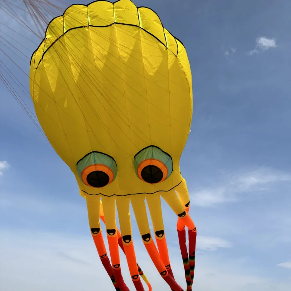 Easy to Fly Parent Child Interaction Octopus Kite in the Breeze 3D Soft Kite Skeletonless 15m Animal Tear Resistant Kite