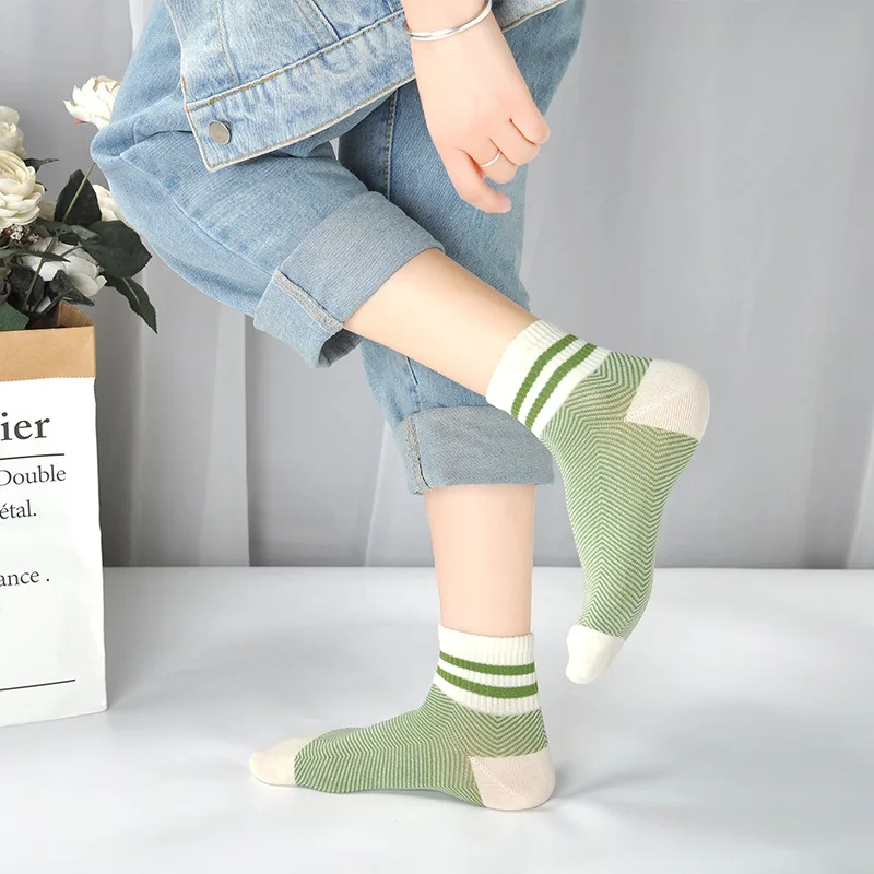 Hot Sale Vintage Socks Women Logo Red And White Stripe Slipper Socks For Women