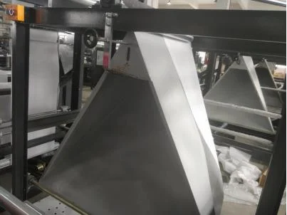 Машина для производства нетканых сумок на молнии