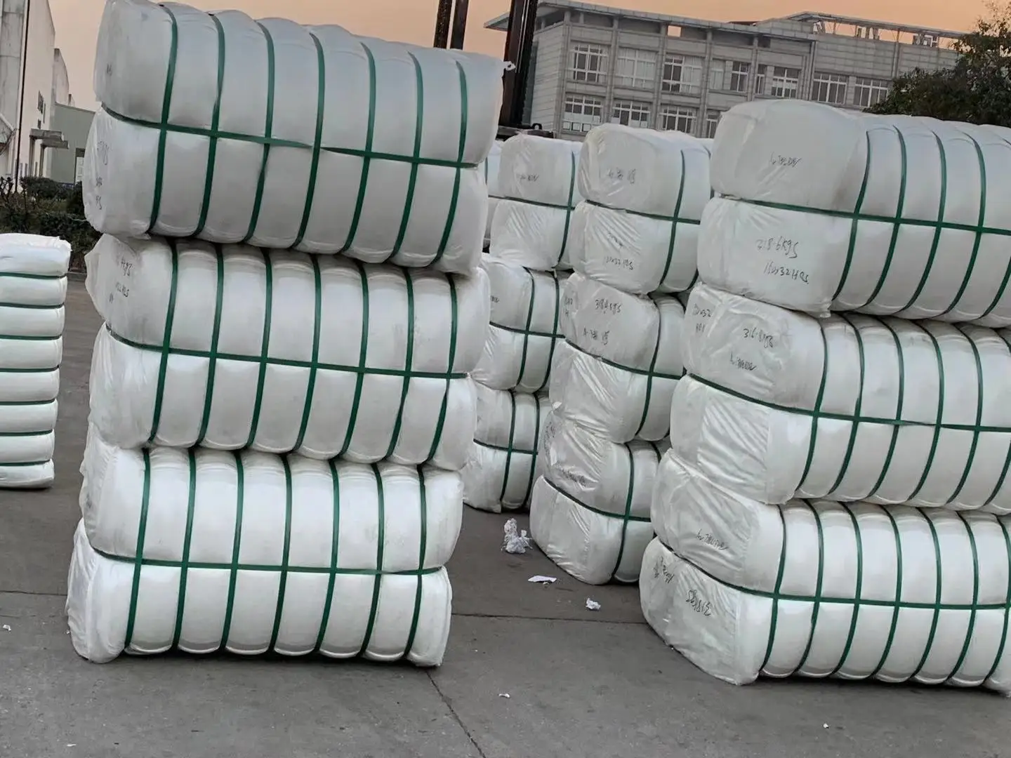 good quality soft Recycled 15D HCS Polyester Staple Fiber for filling Polyester Fiber Manufacturers and Suppliers