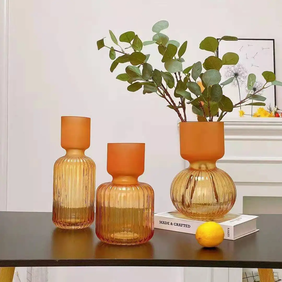 Popular Romantic Creative Glass Vase Mini Flower Container Vase Glass for Home Decor Flower Shop Vase