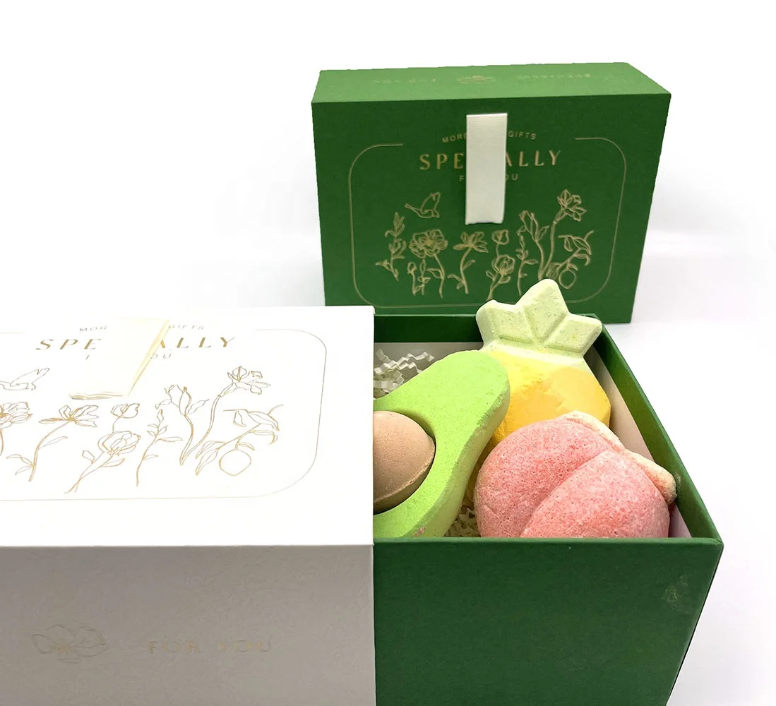 Muran Wholesale Msds/100% Natural Ingredients  Customized Logo Handmade Pineapple Shape Bubble Bath Bomb Crumble Gift Set