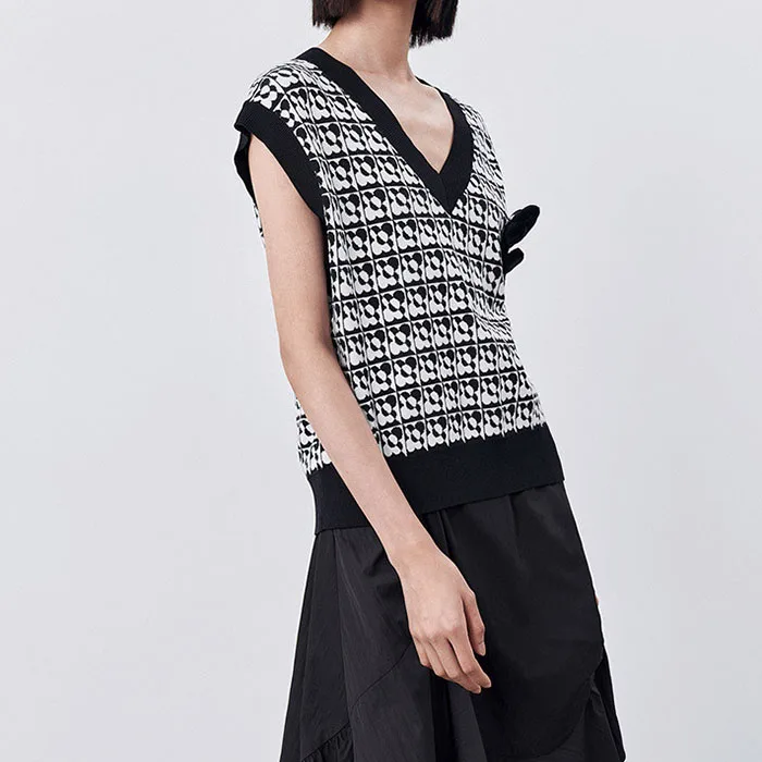 Custom elegant flower V-neck sleeveless knit sweater vest for women