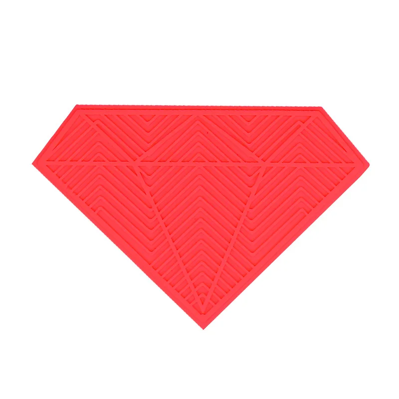 
2021 Amazon new design food grade silicone makeup brush cleaner brush scrubbing mat for makeup brush with diamon shape 