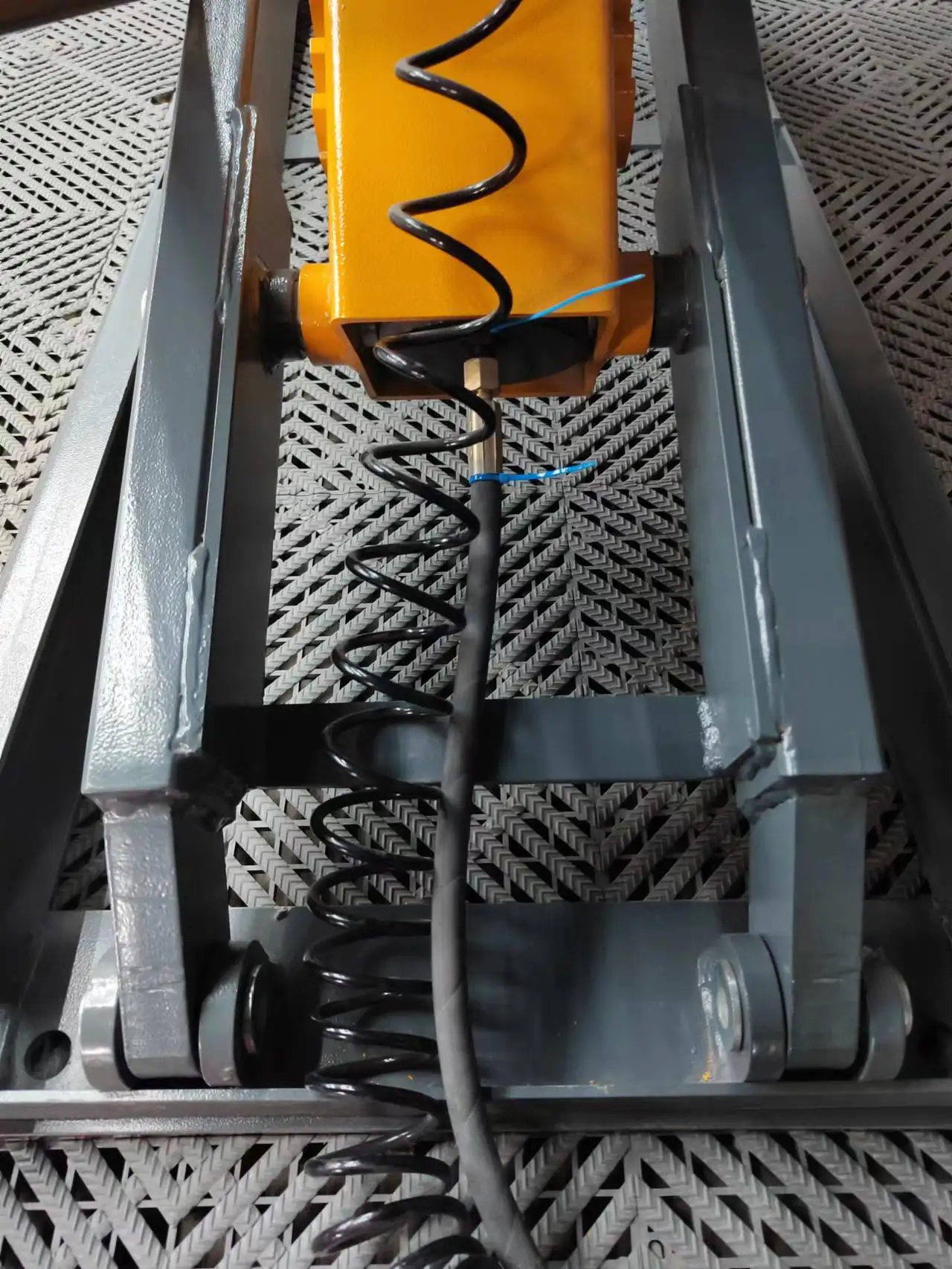 3500kg Full Rise in Ground Double Scissor Pneumatic Release Drive Scissor Car Elevator Lift