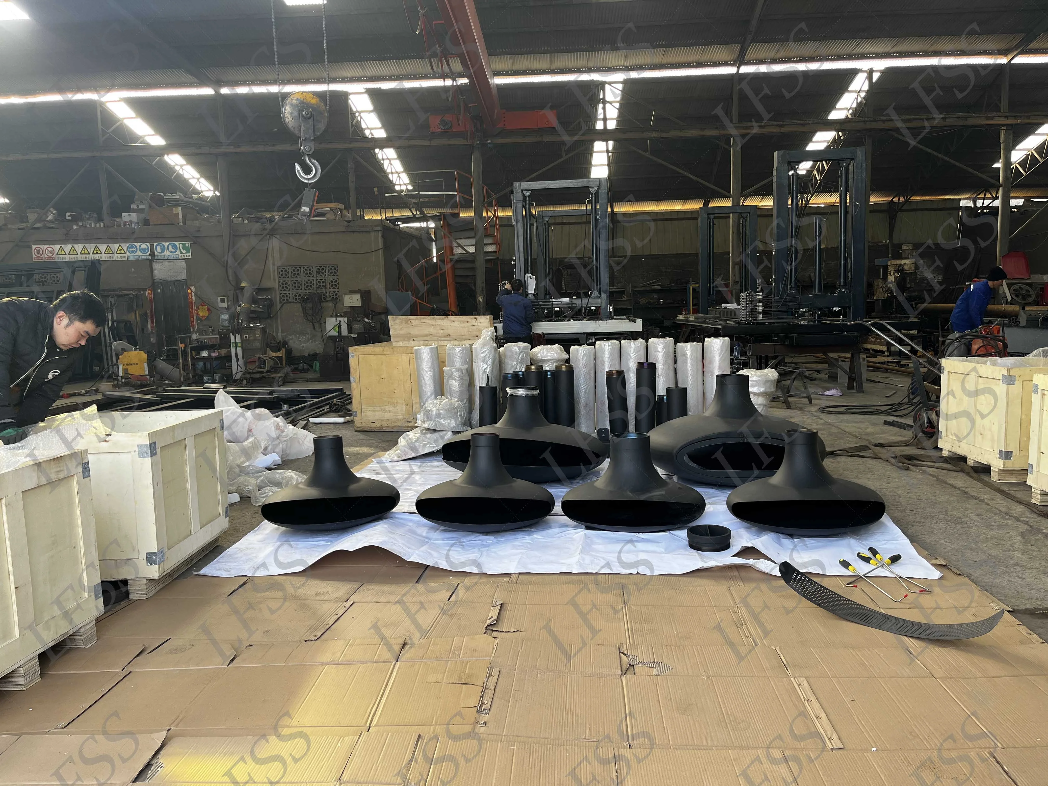 Modern Matte Black Inno Fire Wood Burning Suspended Stove Best Hanging Fireplace for Indoor Use in Living Room