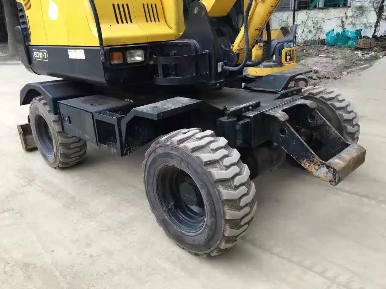 Used Hyundai 6 Ton Wheel Excavator Hyundai 60w-7 Mini Excavator Earth Moving with Good Condition