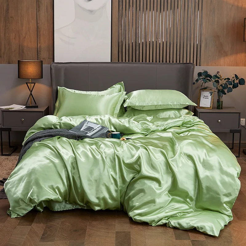 Custom Solid Color Brushed Microfiber Bedding Set with Comforter Quilt Luxury Wrinkle Resistant King Size Bed Sheet Set