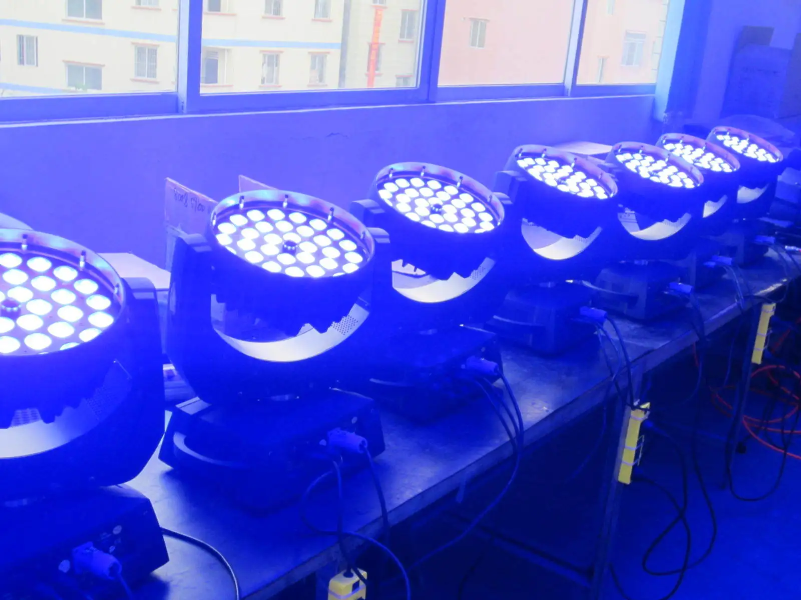  36 светодиодов movinghead light с зумом 4in 1/6in1disco заводская цена