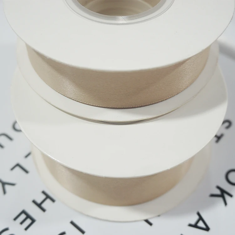Luxury Custom Ribbon Roll Wholesale Gift Packing 196 Colors ribbon White Pink Polyester Satin Christmas Ribbons